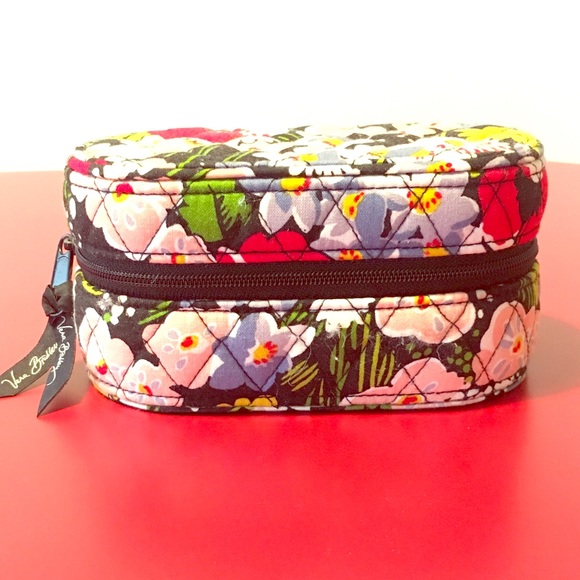 Vera Bradley Jewelry - Vera Bradley jewelry case